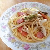 舞茸と玉ねぎとウインナーのコンソメパスタ